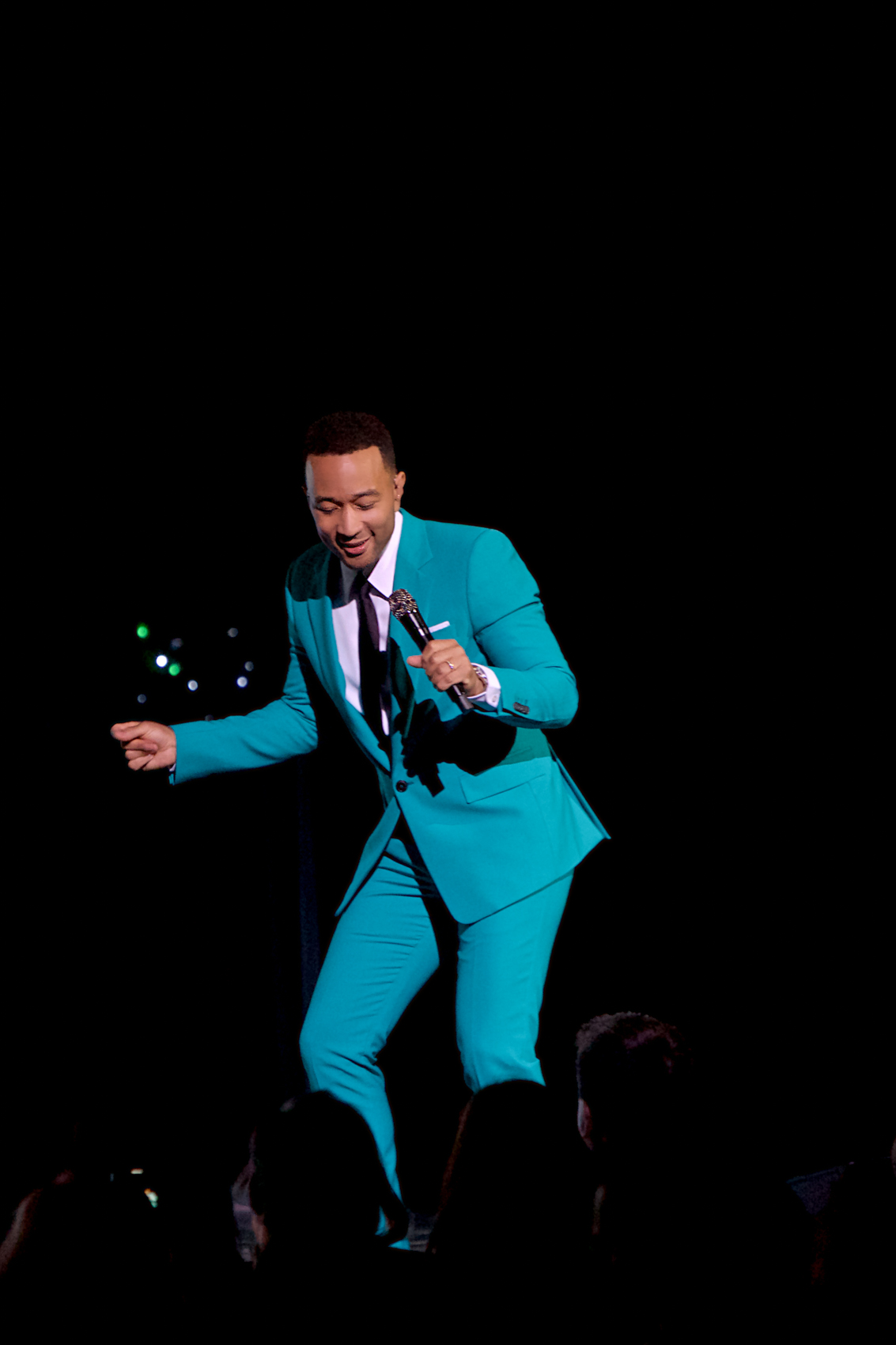 John Legend
A Legendary Christmas Tour
The Met
Philadelphia, Pa
December 4, 2018

DerekBrad.com